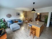 Apartamento Renovado T3 na Marinha Grande, Embra