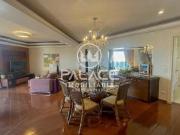Apartamento: / Residencial / Centro