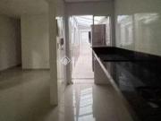 Apartamento sem condomínio com 76 m2 com 3 dormitórios...
