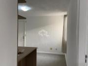 Apartamento semi mobiliado de 2 quartos bem localizado...