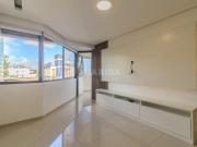 Apartamento semi mobiliado de 3 dormitórios, sendo 1...