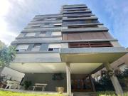 Apartamento Semimobiliado com 3 Dormitórios 1 Suíte com...