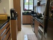 APARTAMENTO SEMIMOBILIADO COM TRÊS DORMITÓRIOS NO CRISTO REI