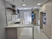 Apartamento semimobiliado no Quintessence
