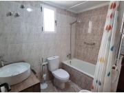 Apartamento semireformado a escasos metros de la playa !