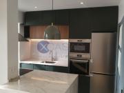 Apartamento Situada em Cascais, com Dois Quartos Sem Moveis