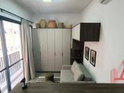 Apartamento Studio com pé direito duplo MOBILIADO à...