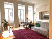 Apartamento T0+1 mobilado para arrendar no centro do Porto