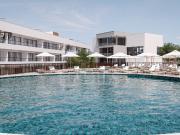 Apartamento T0 com jardim, junto à praia, no Carvoeiro,...