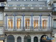 Apartamento T0 com mezanino e terraço ao Bolhão |...