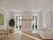 Apartamento T0 com pátio em Campo de Ourique