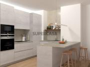 Apartamento T0 com Terraço em Condomínio com Piscina e...