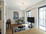 Apartamento T0 com varanda e estacionamento, em Lisboa