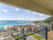 Apartamento T0 duplex perto da praia, no Harbour View...