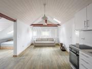 Apartamento T0 na primeira linha do mar em Paço de...