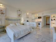 Apartamento T0 para arrendar em Albufeira