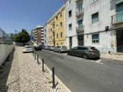 Apartamento T0 R/C com terraço e cave