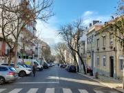 Apartamento T0 remodelado no Condomínio Pátio das...