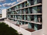 Apartamento T0 rua Costa Cabral com varanda e lugar de...