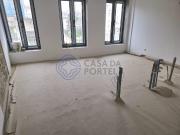 Apartamento T1+1 ao Metro de Campanha, em Pinto Bessa...