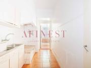 APARTAMENTO T1+1 CAVE NA RUA OLIVEIRA MARTINS AO LADO DA...