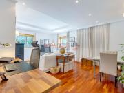 Apartamento T1+1 com box e arrumos