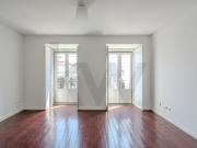 Apartamento T1+1 com Elevador no Príncipe Real Rua Dom...