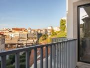 Apartamento T1+1 com varanda junto à estação de São Bento Apartamento T1+1 com varanda junto à estação de São Bento