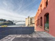 Apartamento T1+1 Duplex, com vistas rio e garagem,...