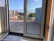 Apartamento T1+1 em Carnaxide
