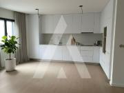 Apartamento T1+1 novo no Centro de Esgueira