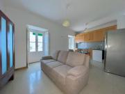 Apartamento T1+1 para arrendamento no centro, Viana do...