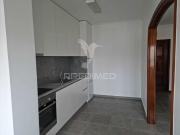 Apartamento T1+1 para arrendar na Maia, centro