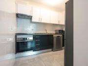 Apartamento T1+1 Remodelado com Varanda e arrecadação em...