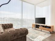 Apartamento T1+2 com piscina e vista mar na marina de...