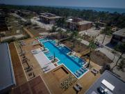 Apartamento T1+2, localizado no Eco Village, no Pestana...