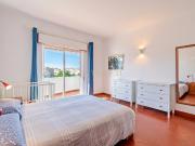 Apartamento T1 + 2 para venda em Montechoro Albufeira