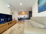 Apartamento T1 com 2 Varandas e Lugar de Estacionamento,...