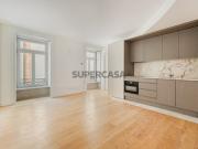 Apartamento T1 com arrecadação junto ao Rio Douro, Porto
