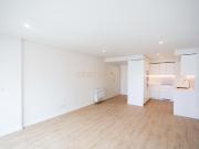 Apartamento T1 com estacionamento e piscina Areeiro