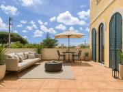 Apartamento T1 com estacionamento, Monte Estoril, Cascais