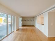 Apartamento T1, com garagem e jardim, em Lisboa Apartamento T1, com garagem e jardim, em Lisboa