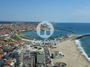 Apartamento T1 com garagem fechada e vistas mar na Pvoa...