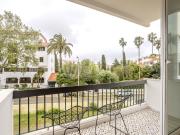 Apartamento T1 com garagem no Monte Estoril em Cascais