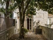 Apartamento T1 com jardim privado, na Rua Bonjardim