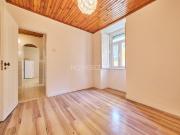 Apartamento T1 com logradouro em S. Vicente, Lisboa