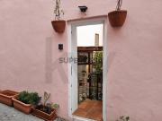 Apartamento T1 com logradouro privativo em Alcântara