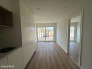 Apartamento T1 com lugar de garagem a 300 metros da...