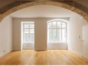 Apartamento T1 com pátio no Chiado Apartamento T1 com pátio no Chiado