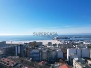 Apartamento T1 com terraço localizado em Matosinhos Sul